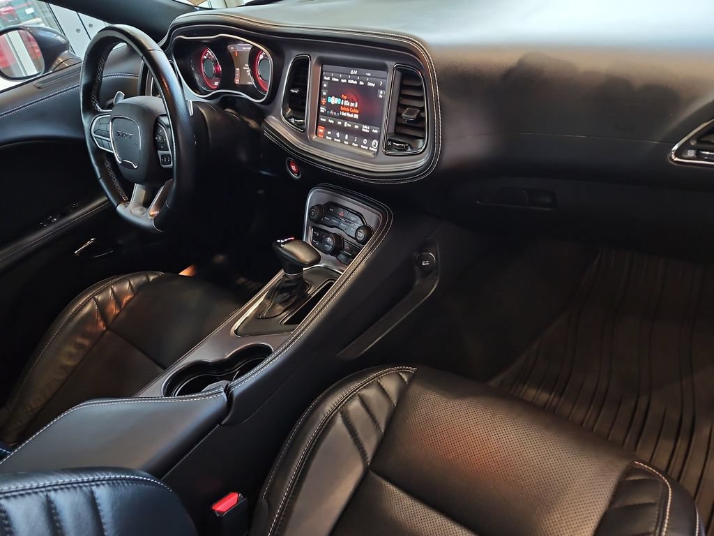 Used 2023 Dodge Challenger SRT Hellcat w/ Driver Convenience Group RWD image 33