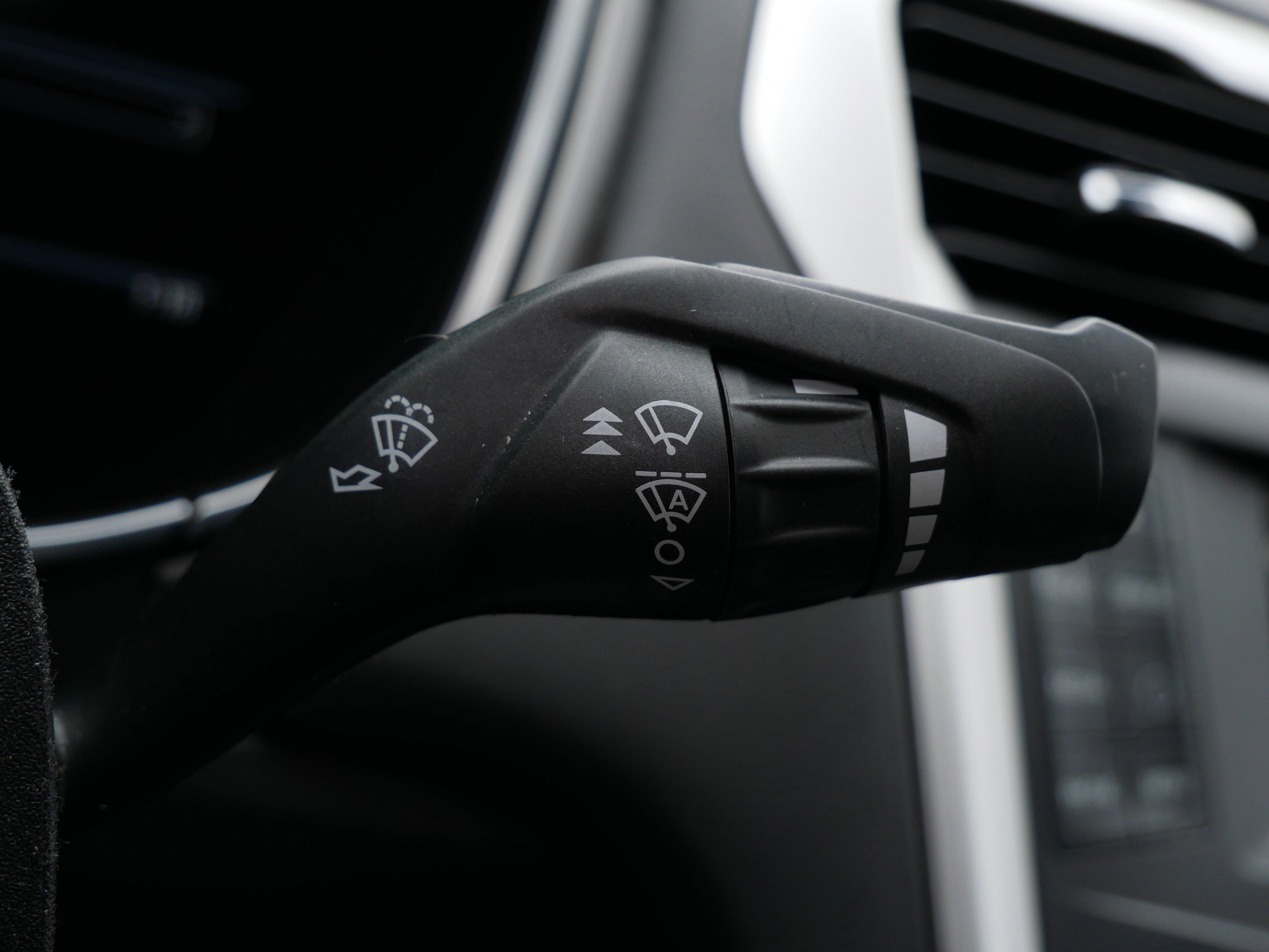 Used 2016 Ford Fusion SE image 31