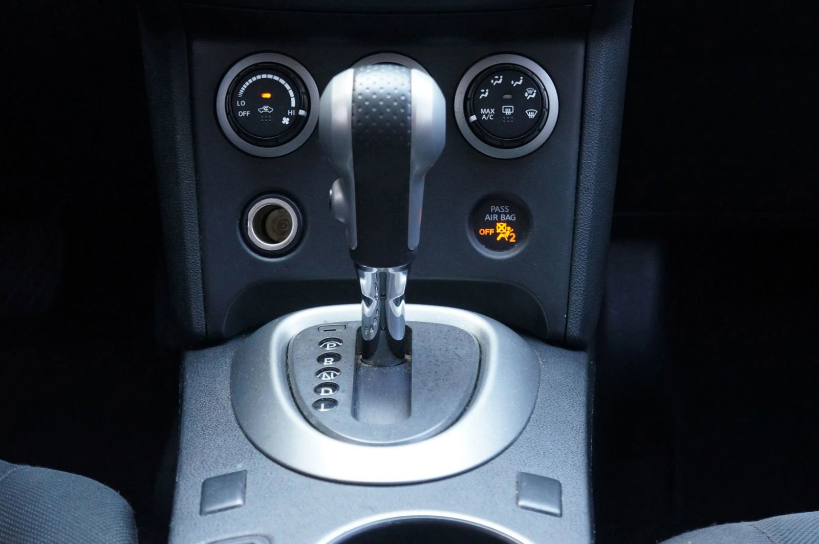 Used 2013 Nissan Rogue S FWD image 29