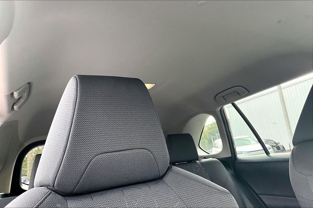 Used 2024 Toyota RAV4 XLE image 25