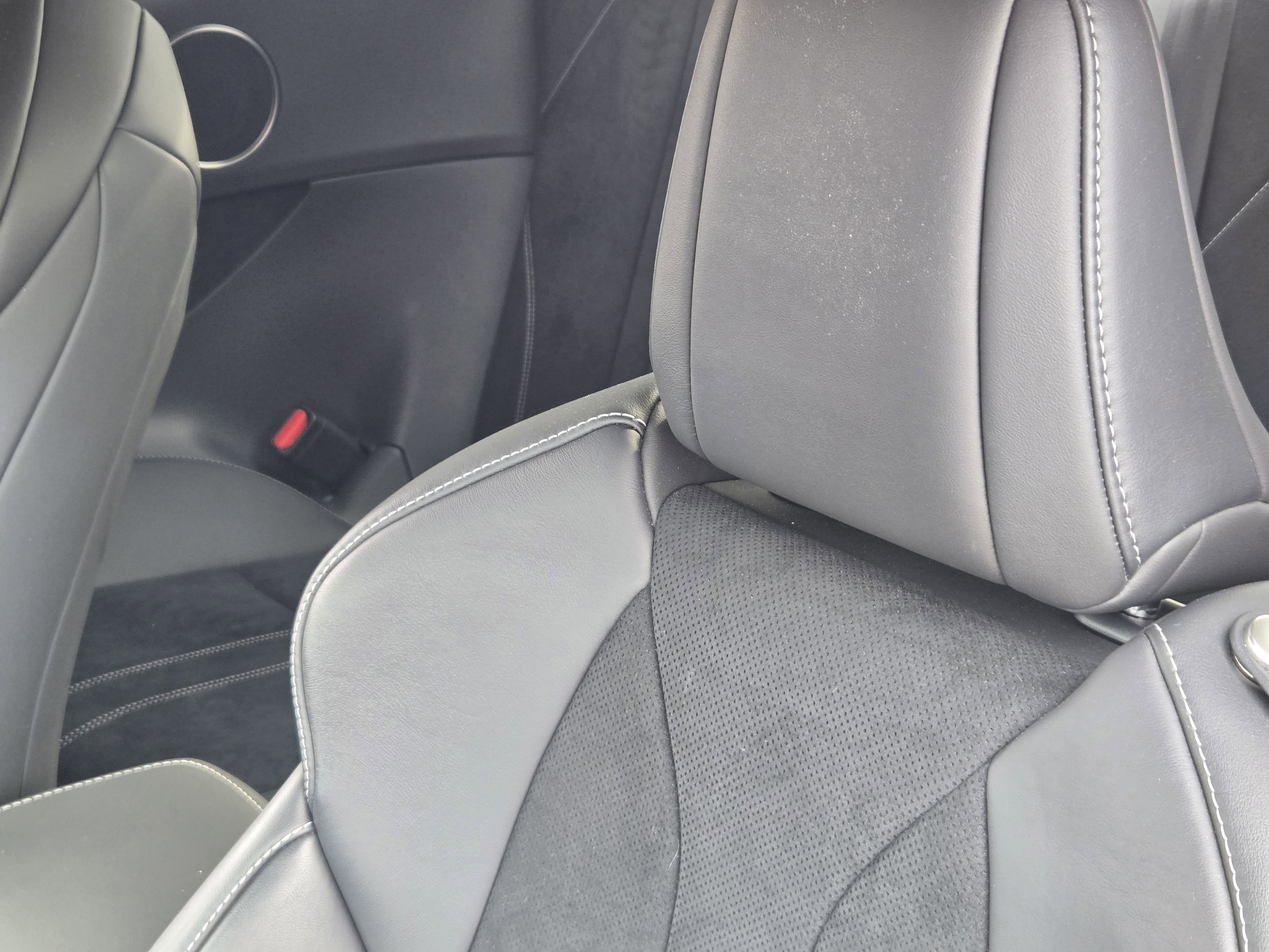 Used 2024 Lexus LC 500 Coupe w/ Sport Package image 34