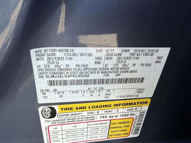 Certified 2023 Lincoln Navigator Reserve AWD/4WD image 18