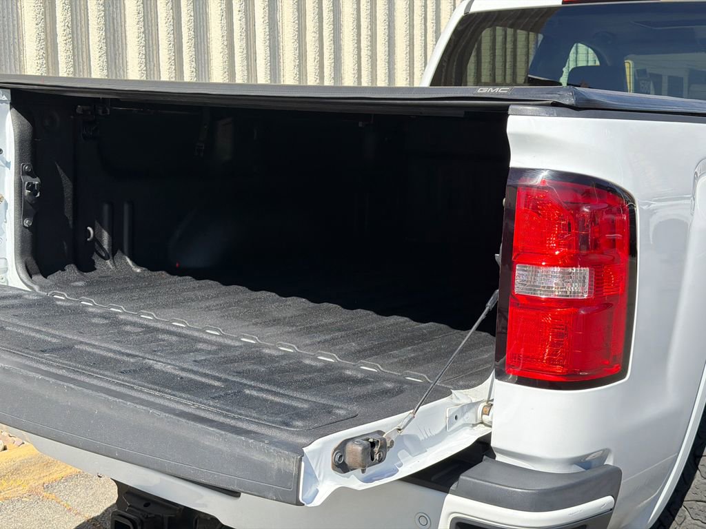 Used 2016 GMC Sierra 2500 Denali w/ Duramax Plus Package image 8