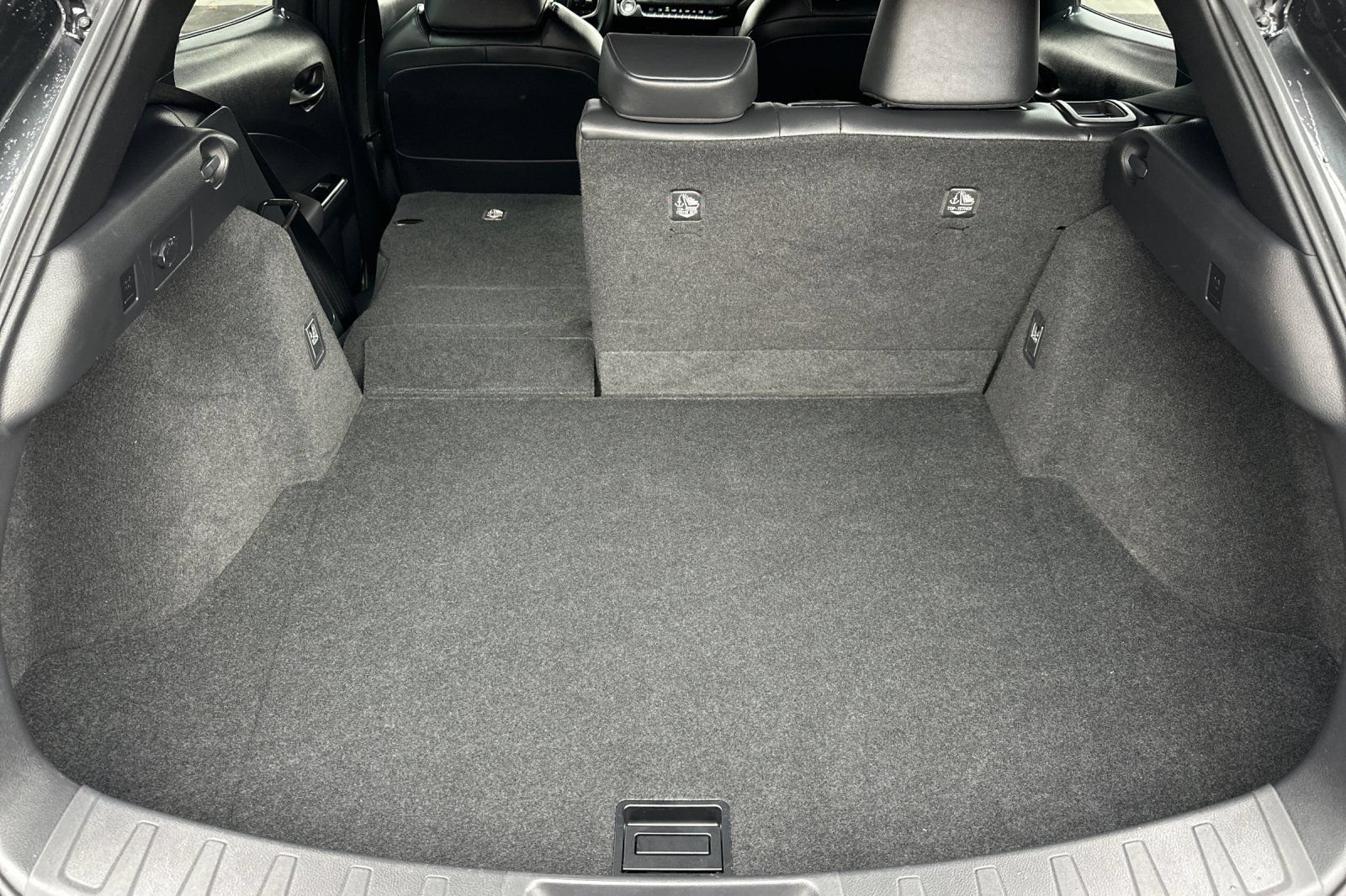 Used 2021 Lexus UX 200 w/ Accessory Package (Z2) FWD image 16