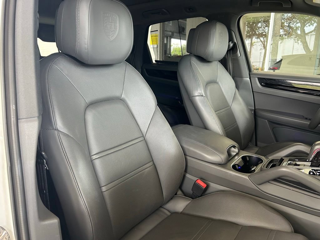 Used 2019 Porsche Cayenne AWD/4WD image 21
