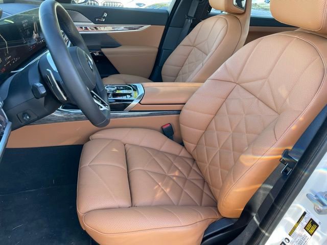 Certified 2026 BMW 740i xDrive w/ Premium Package image 6