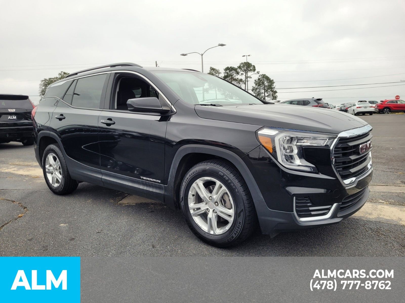 Used 2022 GMC Terrain SLE w/ Driver Convenience Package image 17