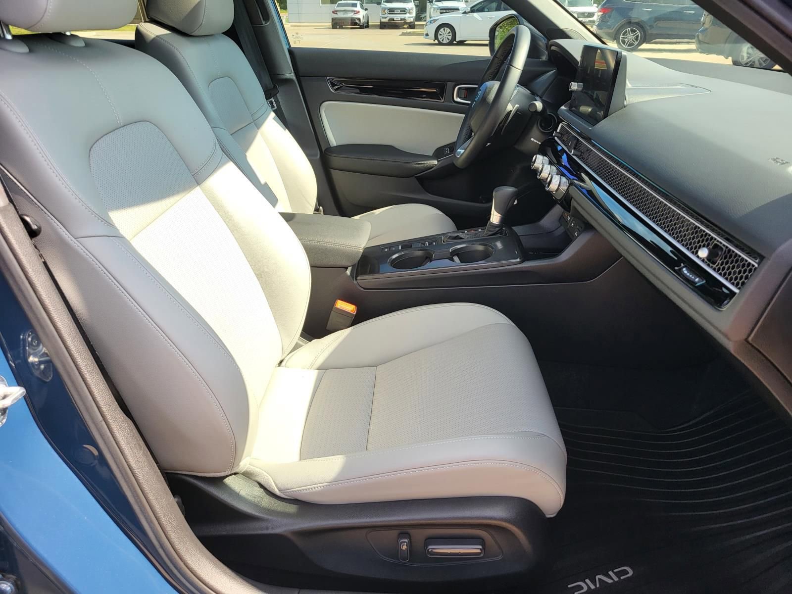 Used 2025 Honda Civic Sport Touring image 13