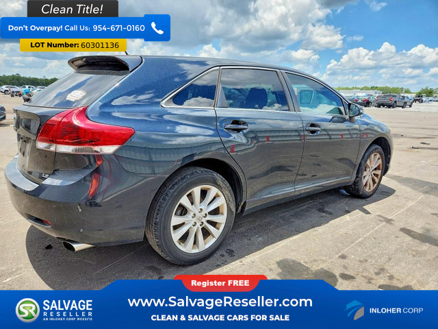 Used 2015 Toyota Venza LE FWD image 4