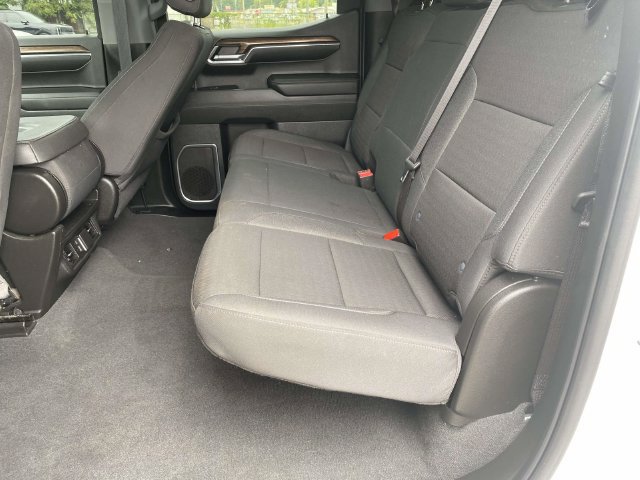 Used 2024 Chevrolet Silverado 1500 LT AWD/4WD image 9