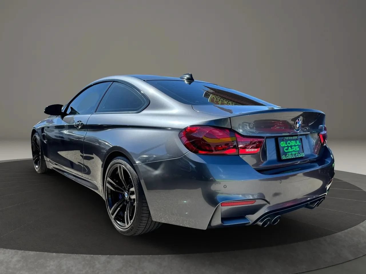 Used 2018 BMW M4 Coupe RWD image 7