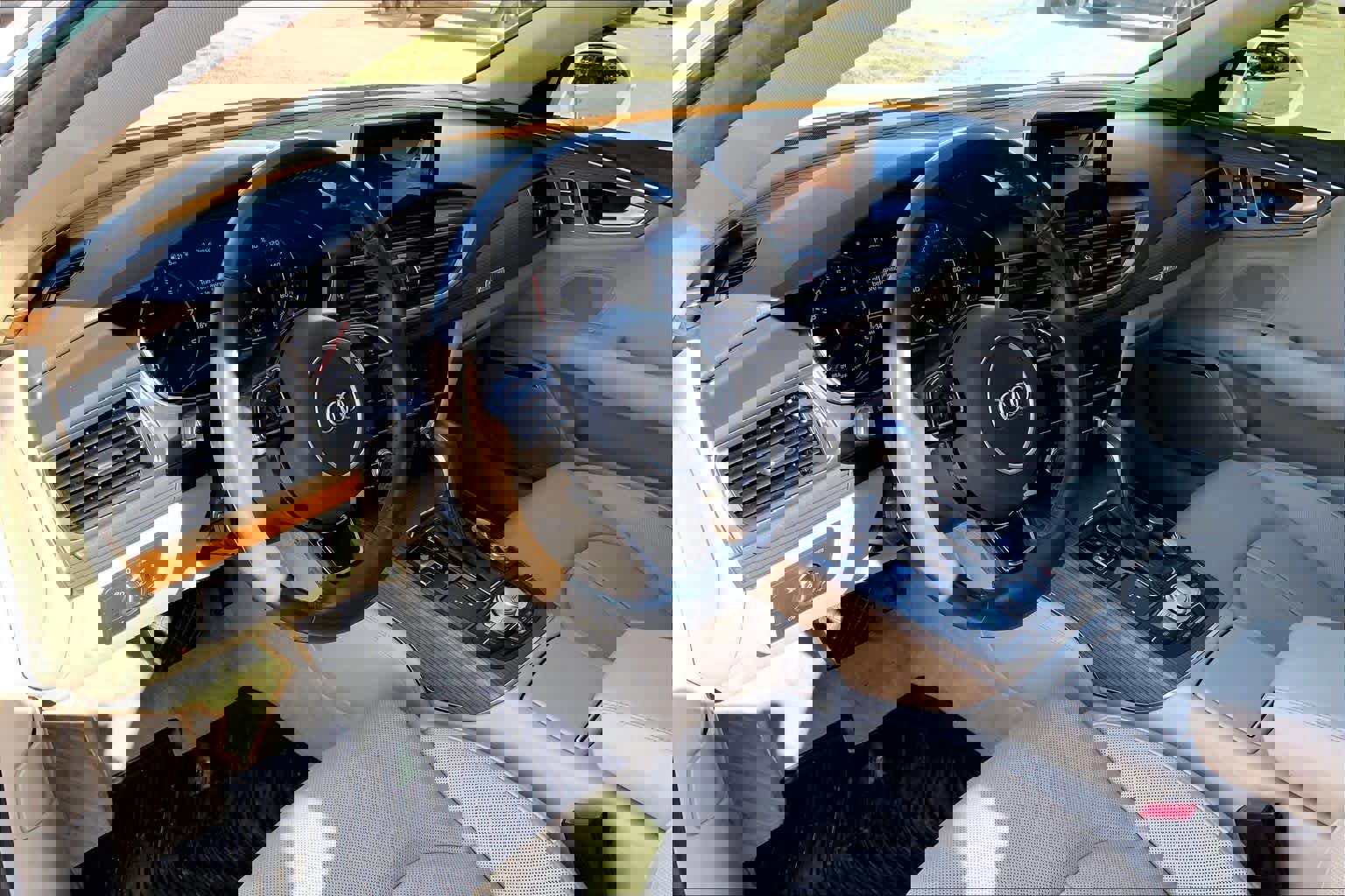 Used 2017 Audi A7 3.0T Premium Plus w/ Comfort Seating Package image 18