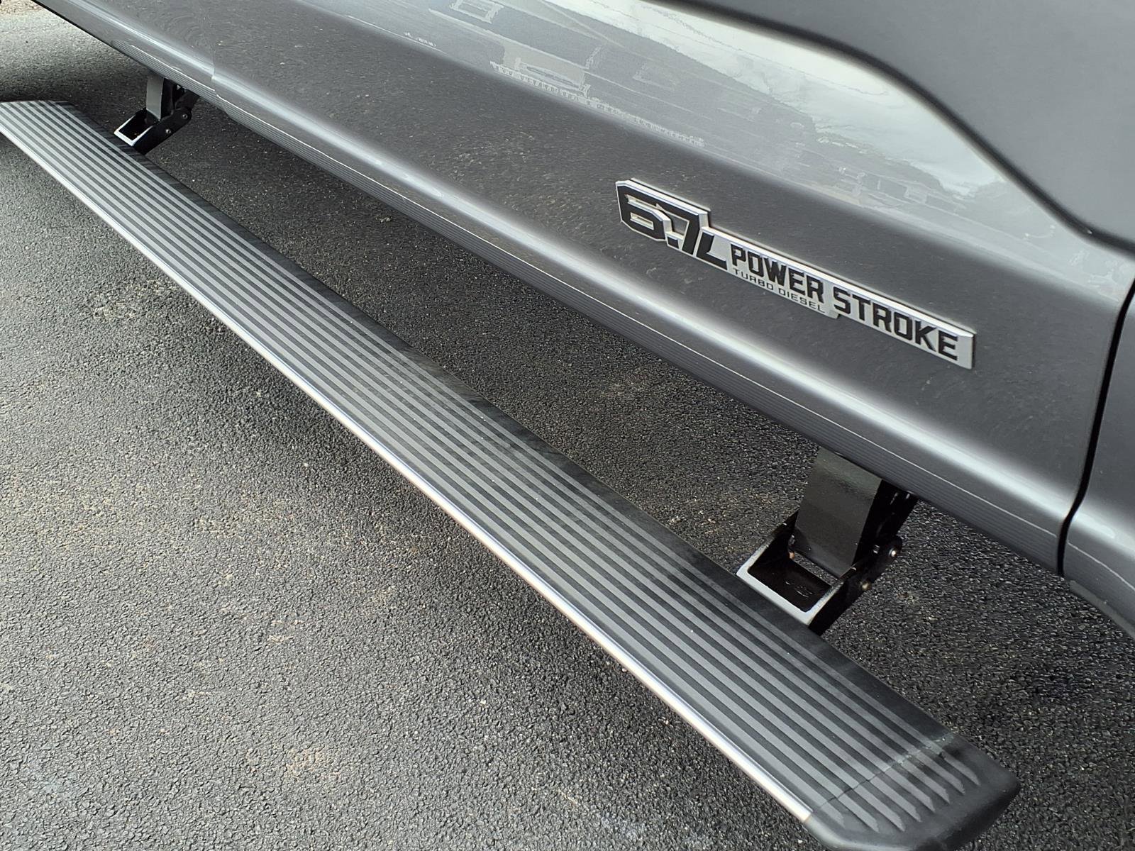 Used 2024 Ford F350 Lariat w/ Lariat Ultimate Package AWD/4WD image 34