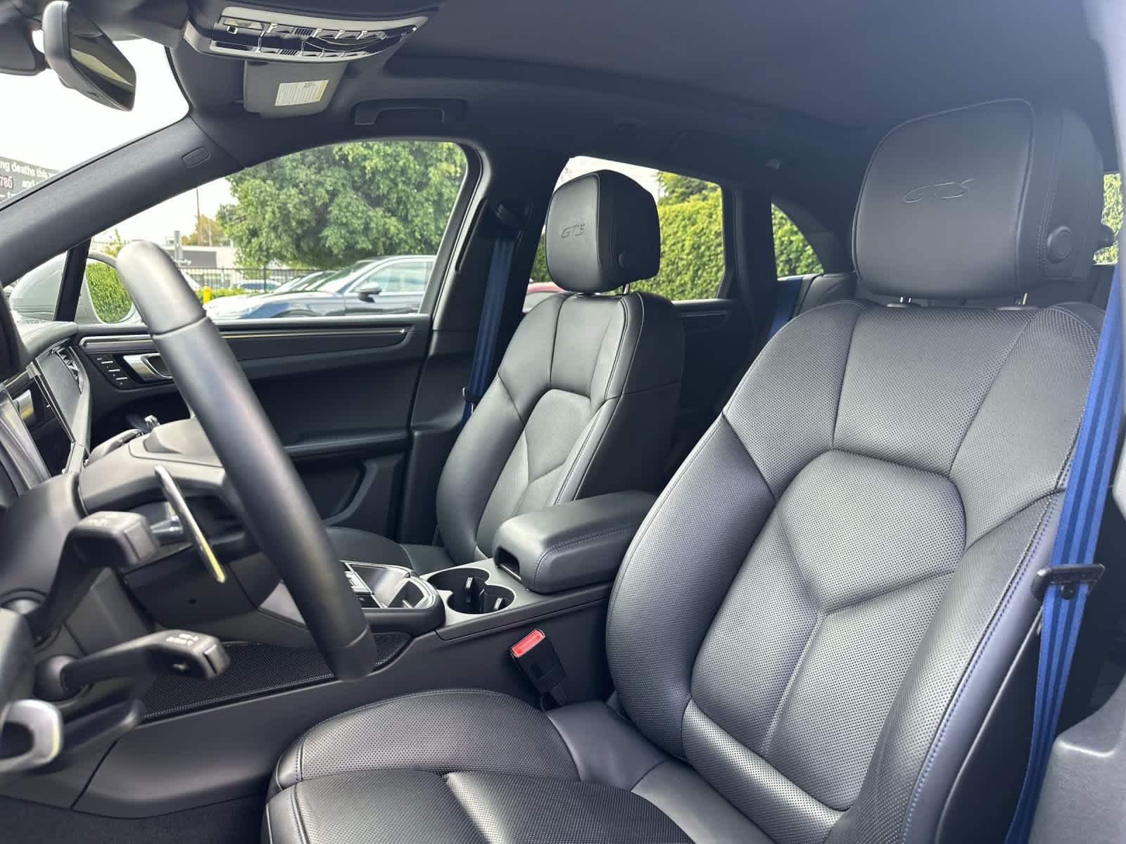 Certified 2023 Porsche Macan GTS AWD/4WD image 5