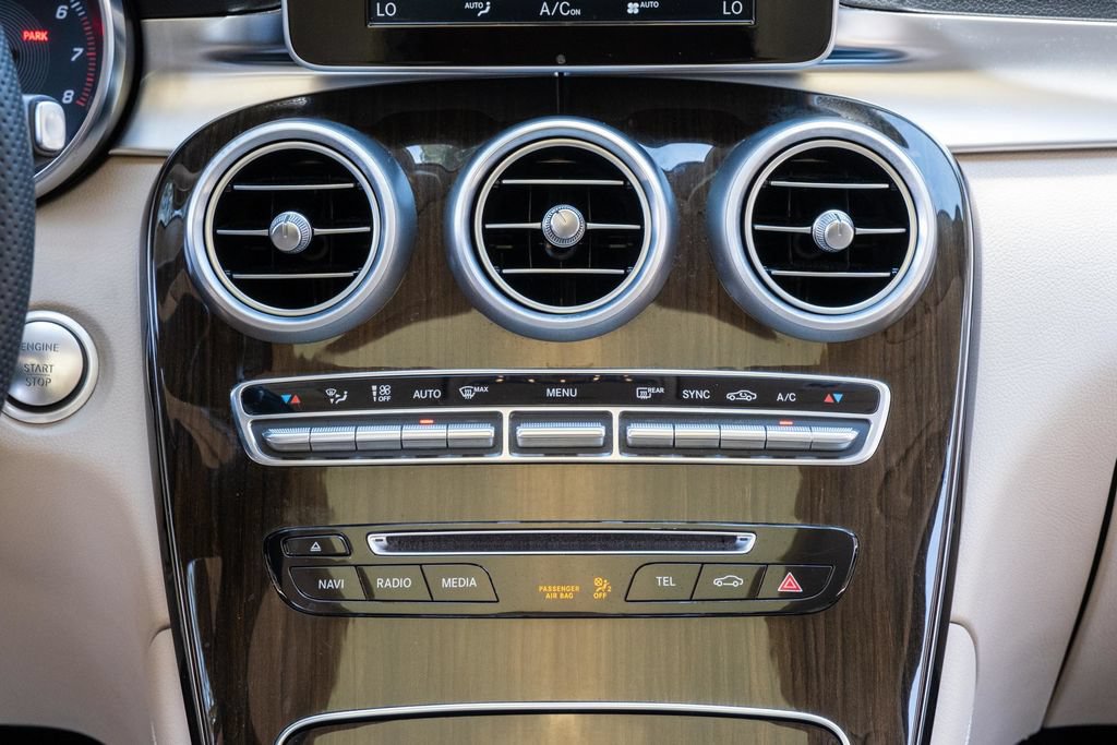 Used 2019 Mercedes-Benz GLC 300 image 25