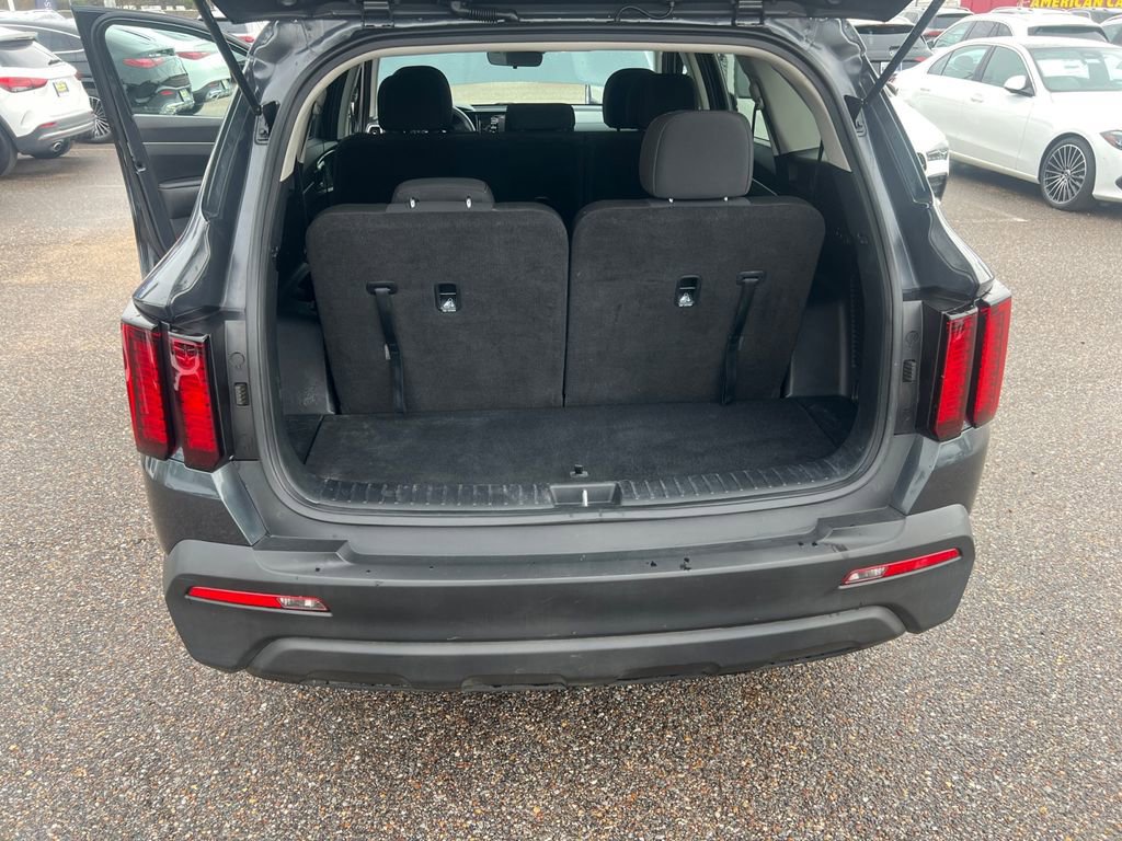 Used 2023 Kia Sorento LX image 24
