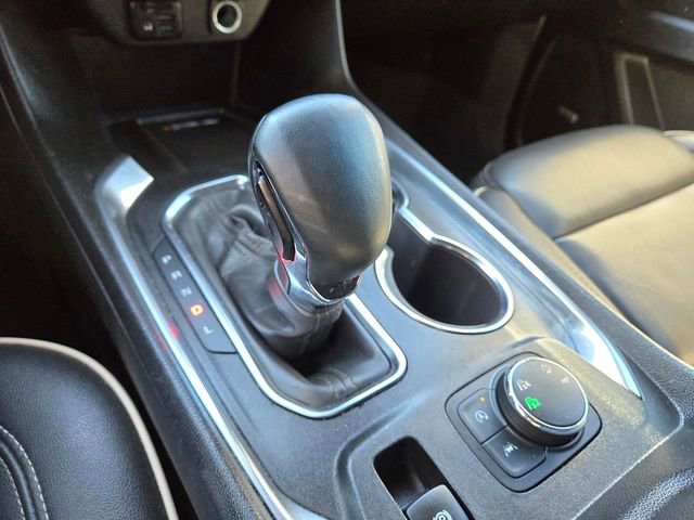 Used 2023 Chevrolet Traverse Premier image 22