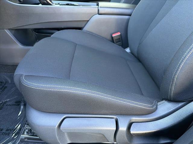 Used 2024 Nissan Rogue S image 12