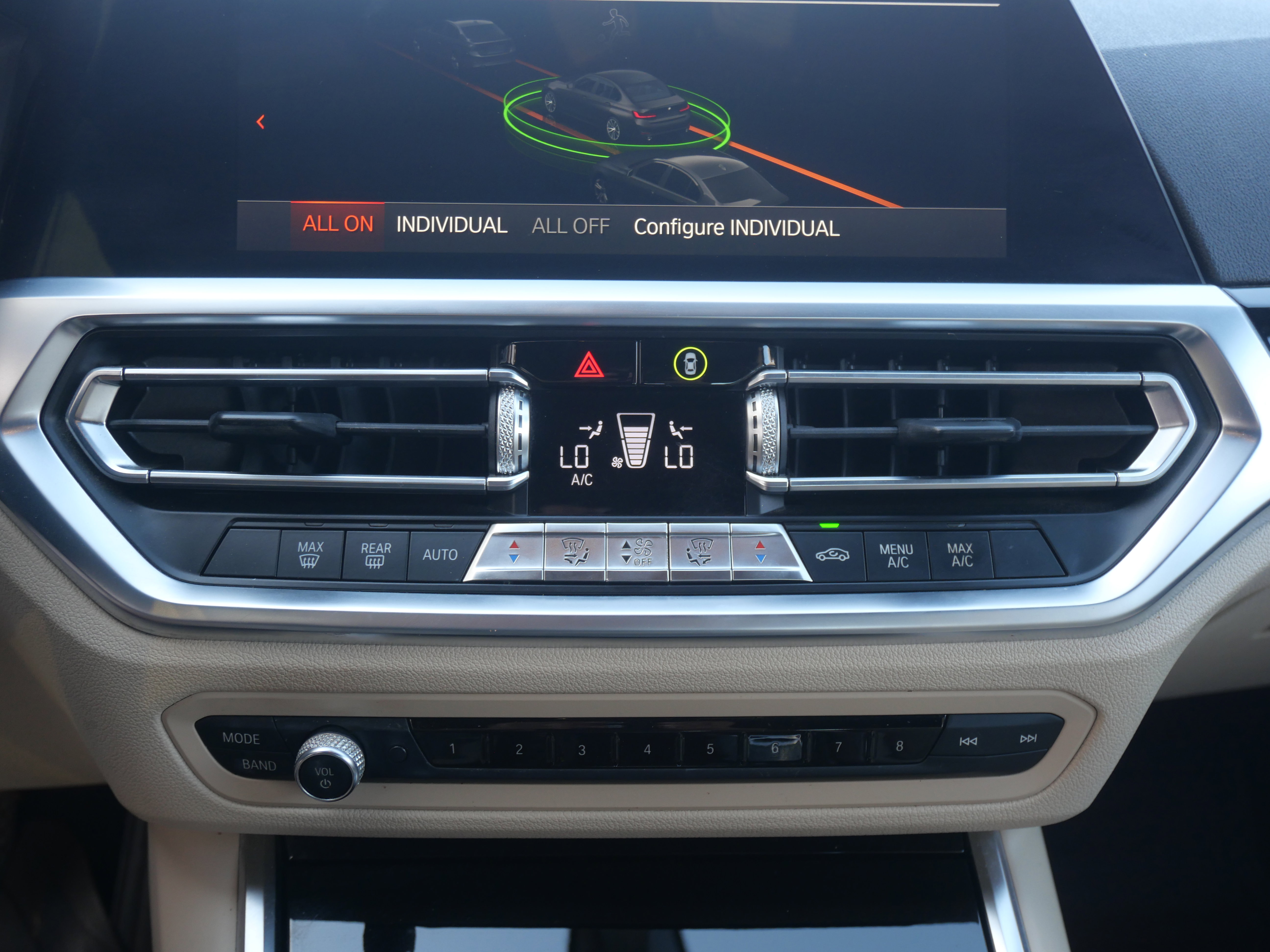 Used 2019 BMW 330i Sedan w/ Driving Assistance Package image 17