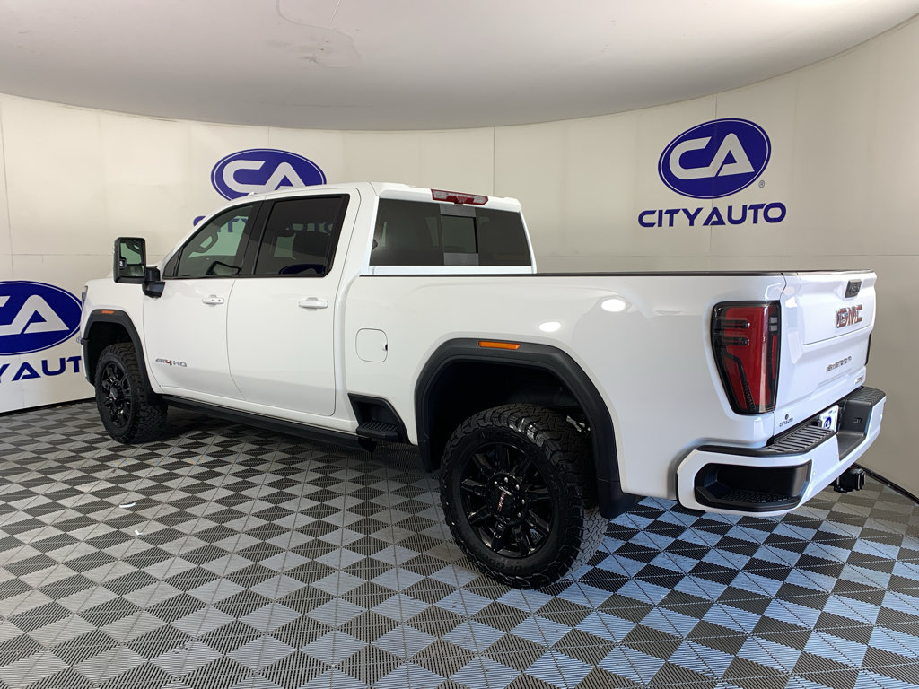 Used 2025 GMC Sierra 2500 AT4 w/ AT4 Premium Plus Package AWD/4WD image 5