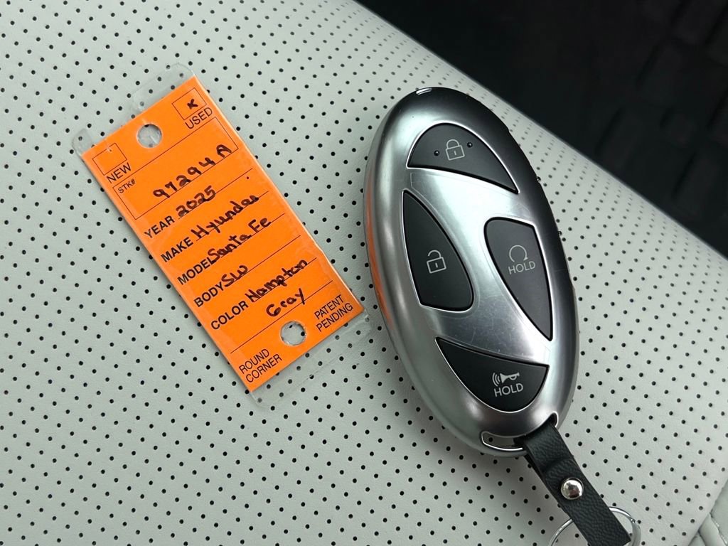 Used 2025 Hyundai Santa Fe Calligraphy image 28