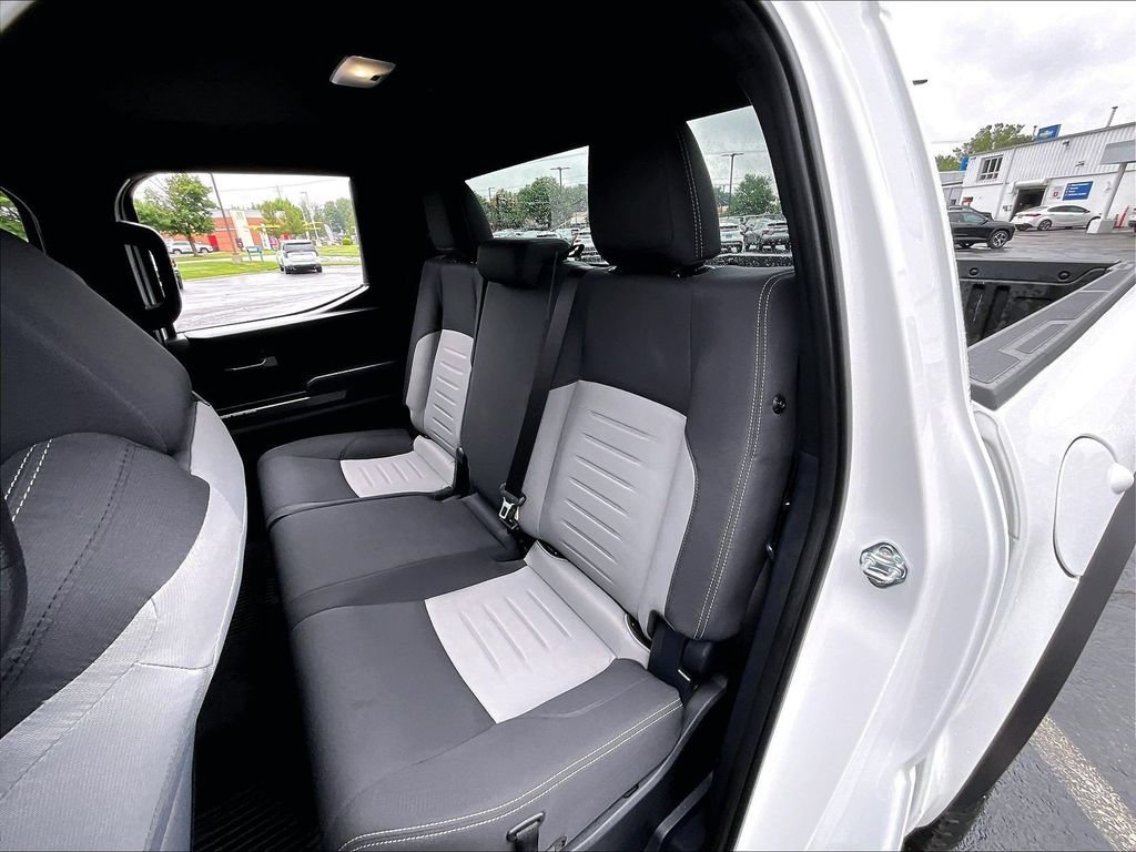 Used 2025 Toyota Tacoma TRD Off-Road AWD/4WD image 14