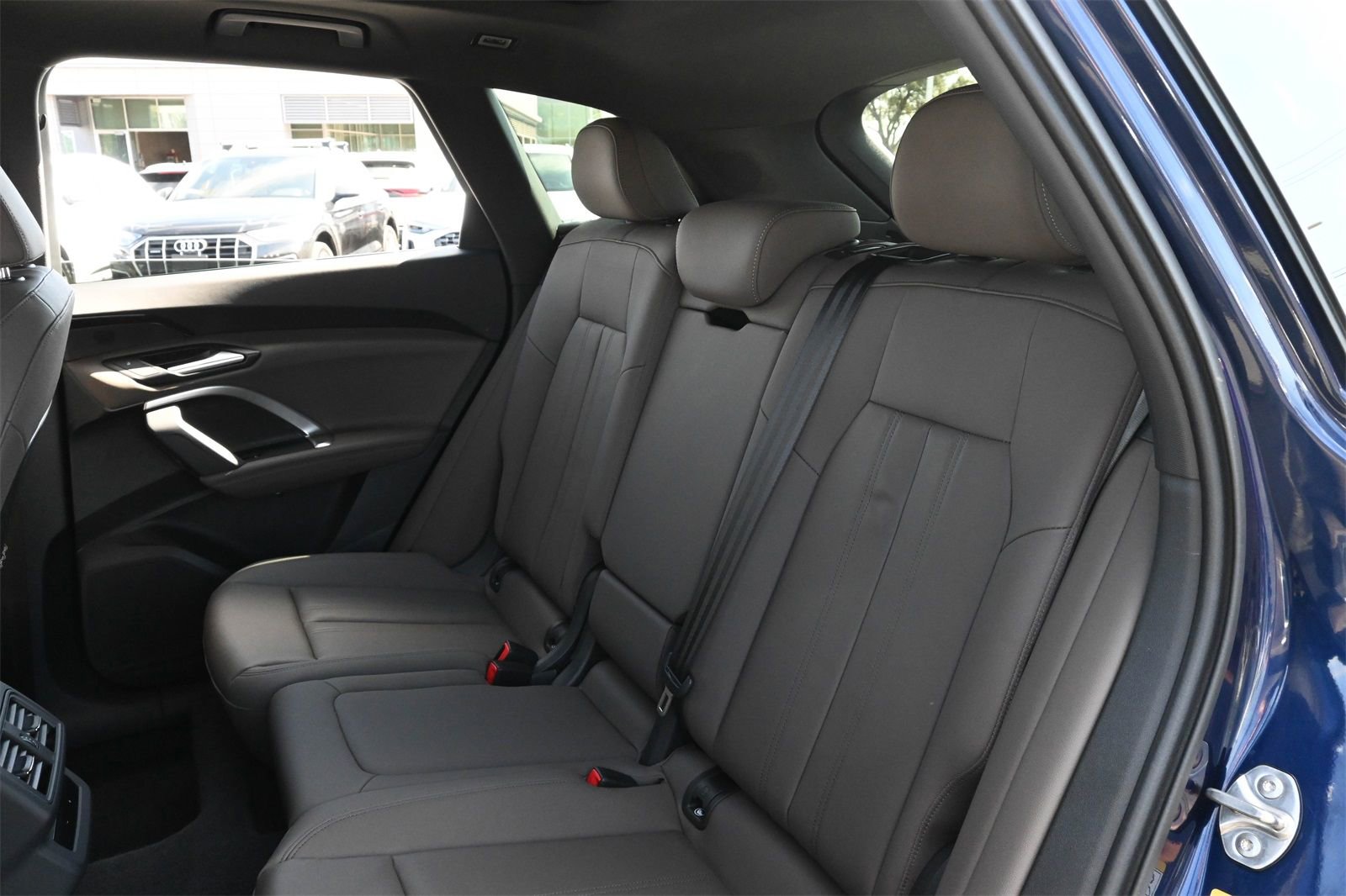 Certified 2025 Audi Q5 Premium w/ Convenience Package image 17