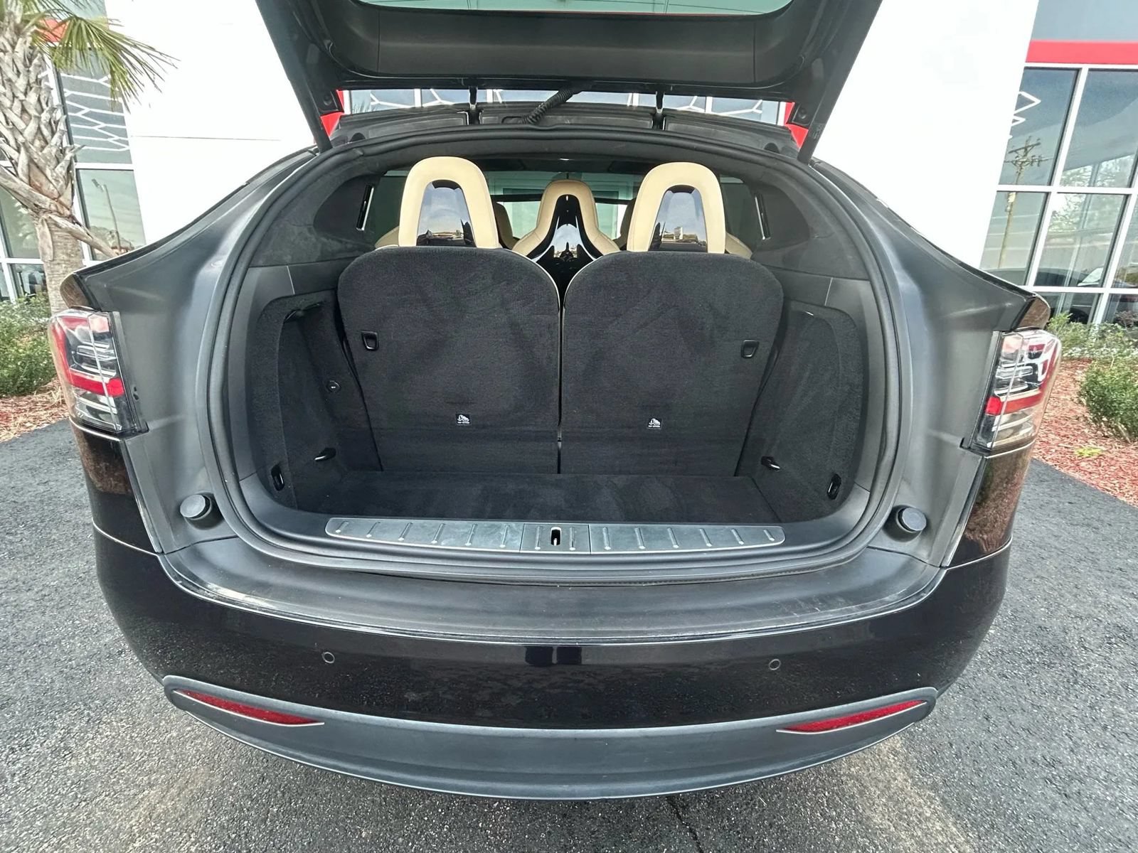 Used 2016 Tesla Model X 90D AWD/4WD image 23