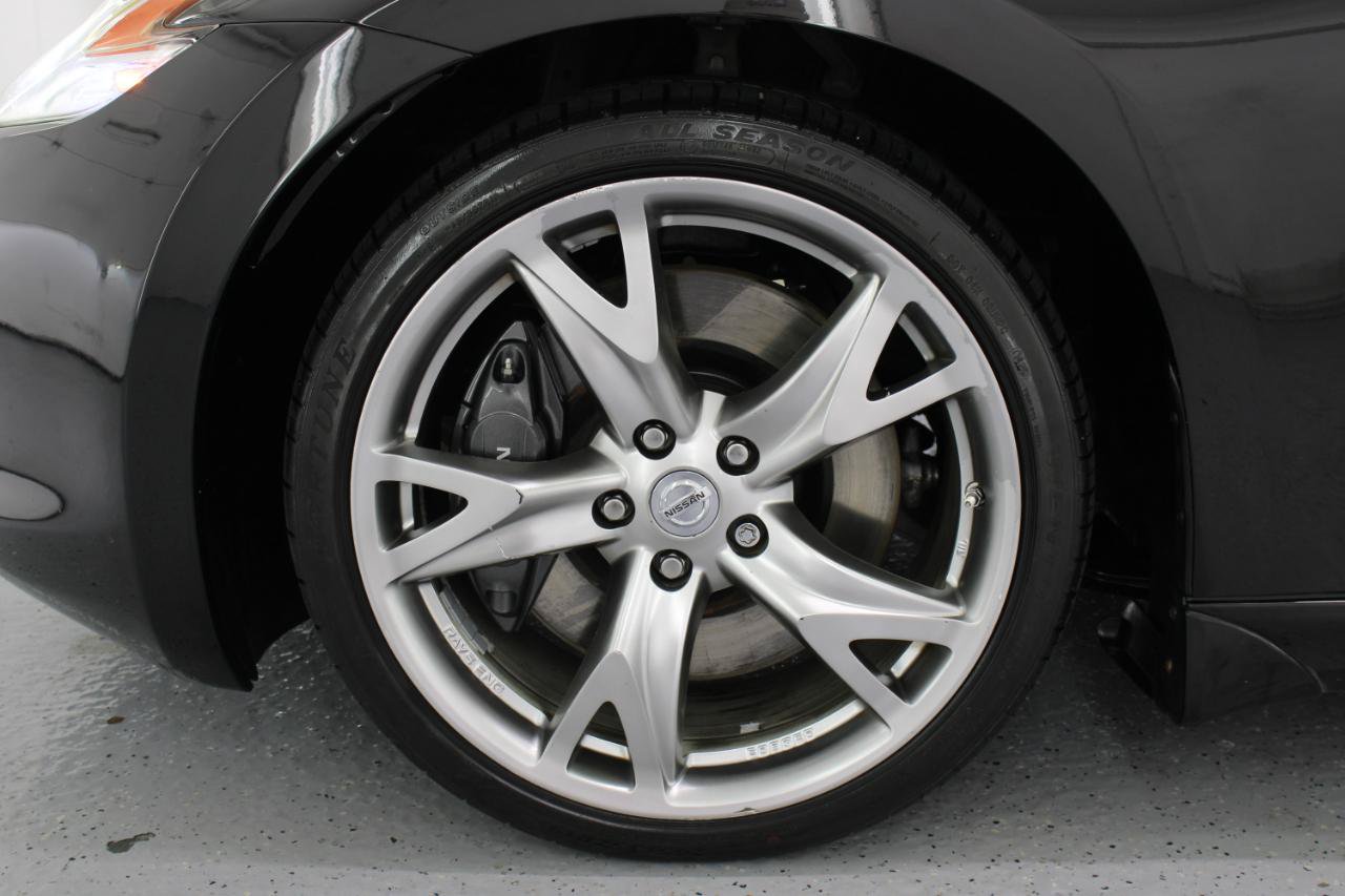 Used 2010 Nissan 370Z Touring w/ Sport Pkg RWD image 76