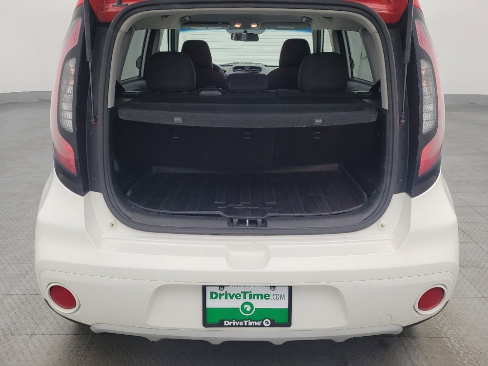 Used 2019 Kia Soul + image 29