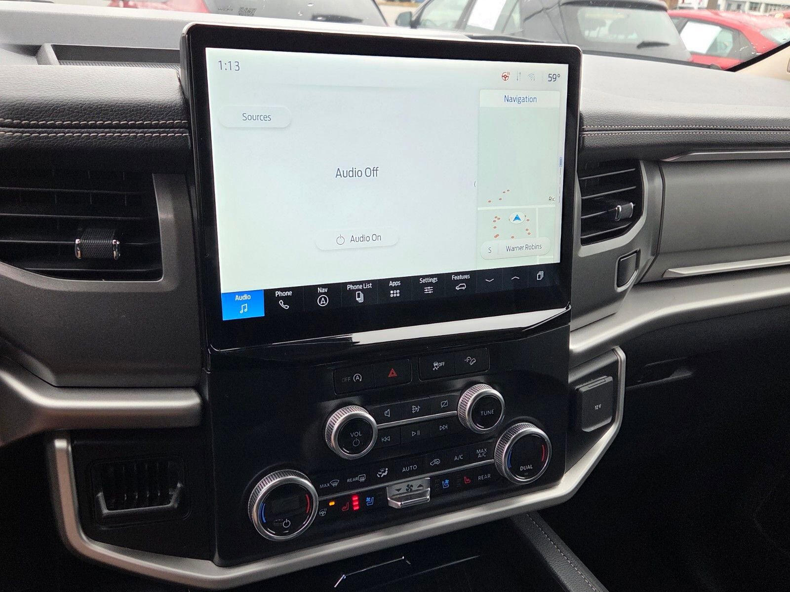 Used 2024 Ford Expedition Max XLT image 22