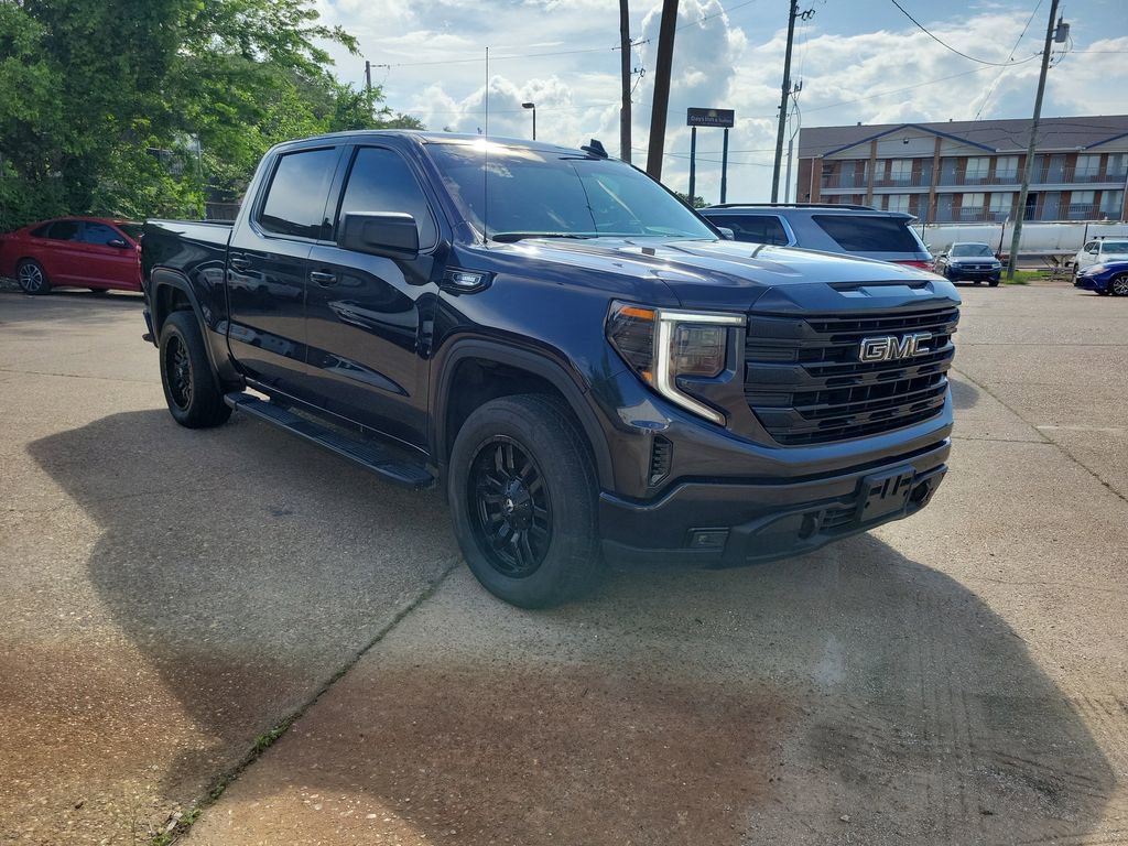 Used 2024 GMC Sierra 1500 Elevation w/ LPO, Elevation Black Package AWD/4WD image 2