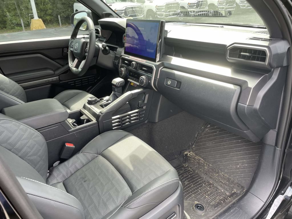 Used 2026 Toyota 4Runner TRD Off-Road Premium w/ Tow Technology Package AWD/4WD image 11