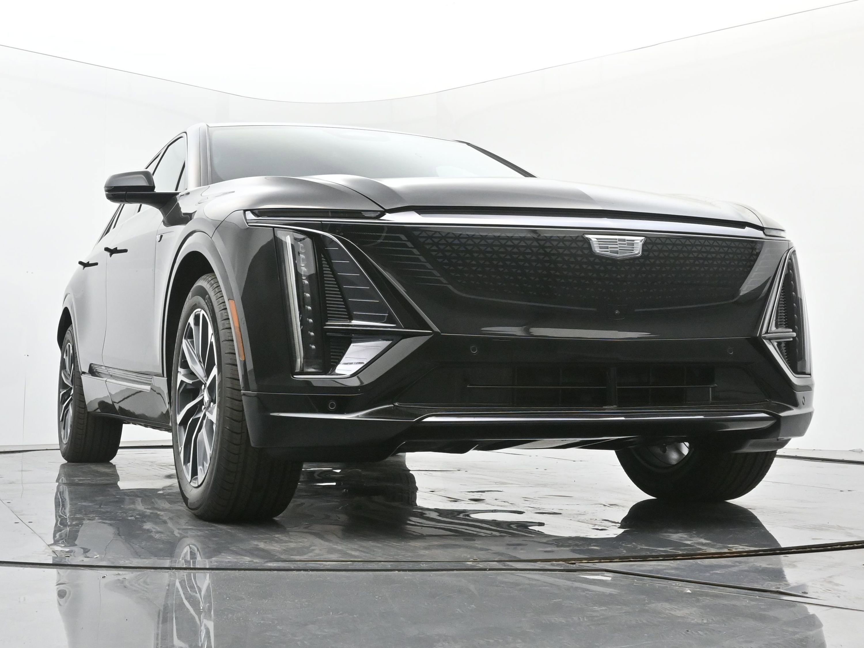New 2025 Cadillac Lyriq Sport image 22