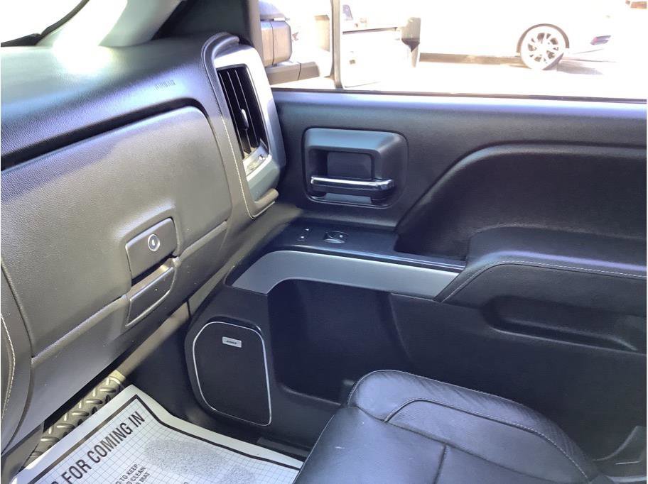 Used 2016 Chevrolet Silverado 2500 LTZ w/ Duramax Plus Package AWD/4WD image 22