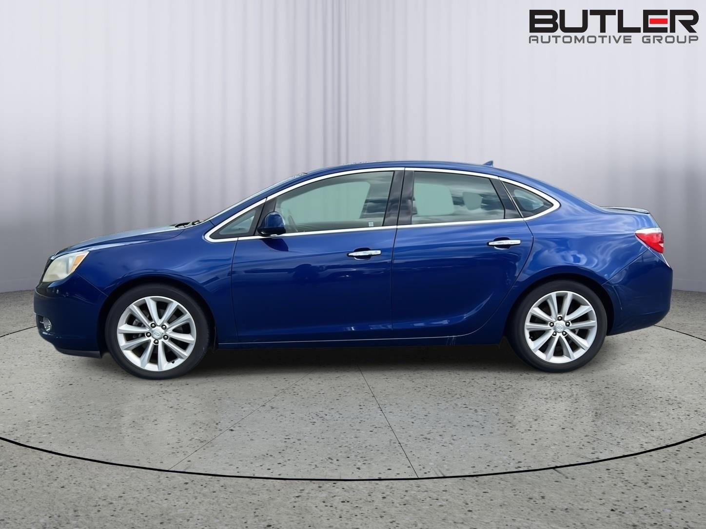 Used 2013 Buick Verano Premium FWD image 2