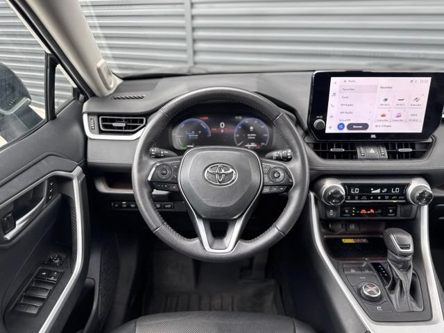 Used 2024 Toyota RAV4 Limited w/ Advanced Technology Package AWD/4WD image 18