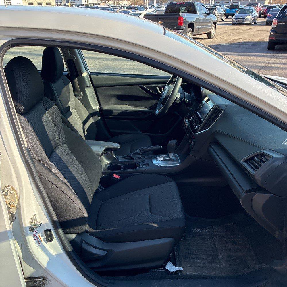 Used 2019 Subaru Impreza 2.0i Premium image 8