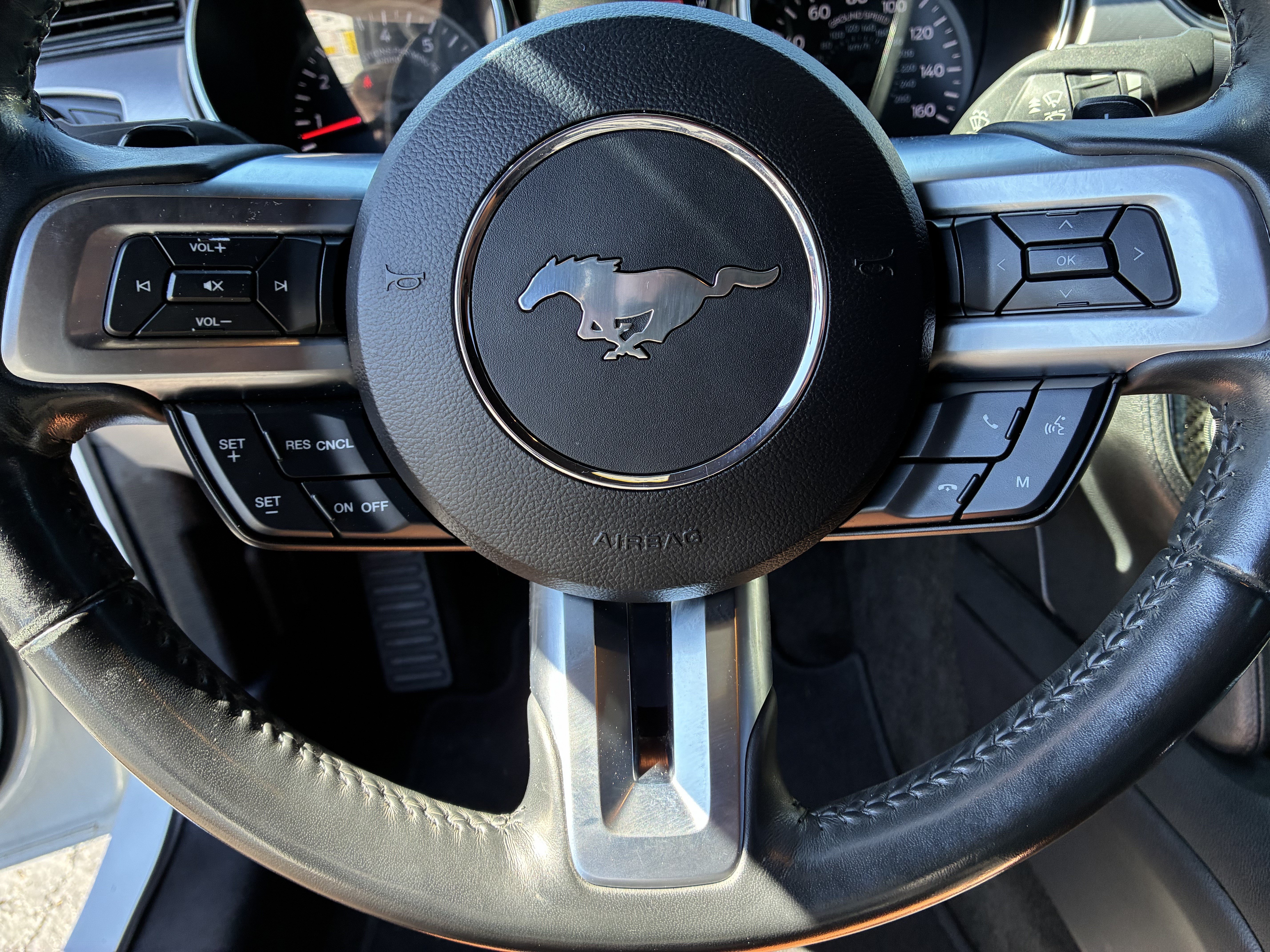 Used 2018 Ford Mustang GT Premium RWD image 23