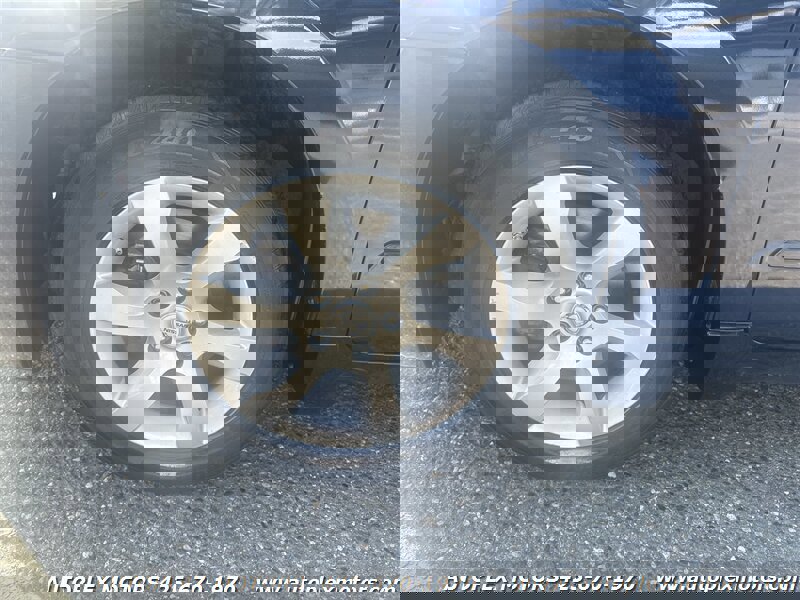 Used 2009 Nissan Altima Hybrid Sedan w/ Connection Pkg image 4