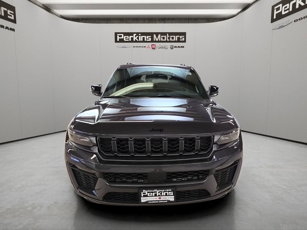 New 2026 Jeep Grand Cherokee L Limited w/ Limited Altitude Package AWD/4WD image 8