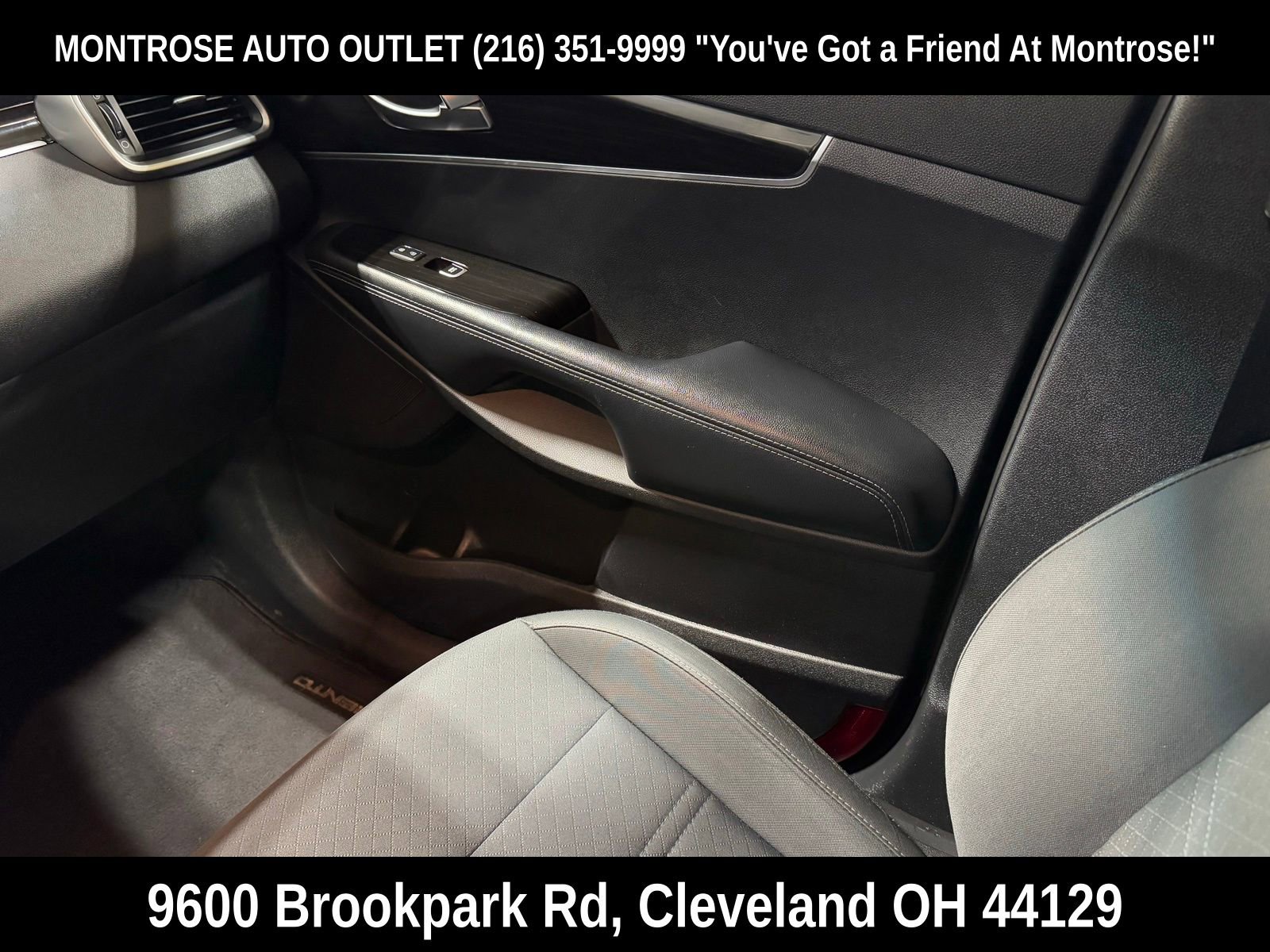 Used 2020 Kia Sorento LX image 38