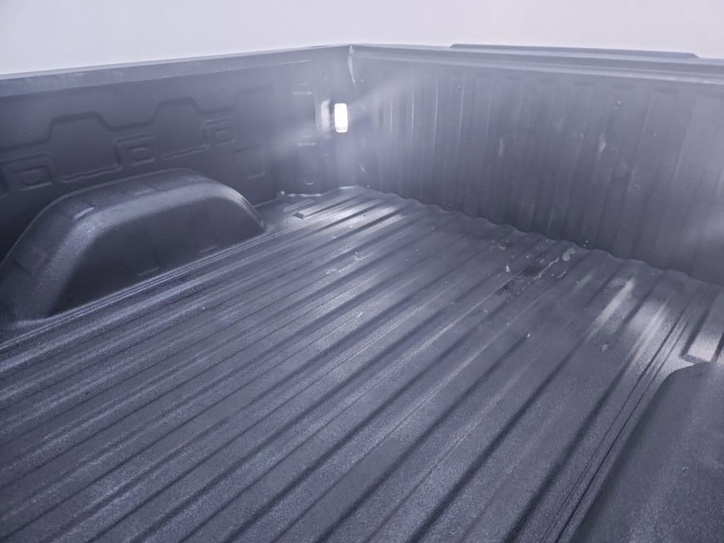 Used 2019 GMC Sierra 1500 SLE w/ SLE Value Package image 21