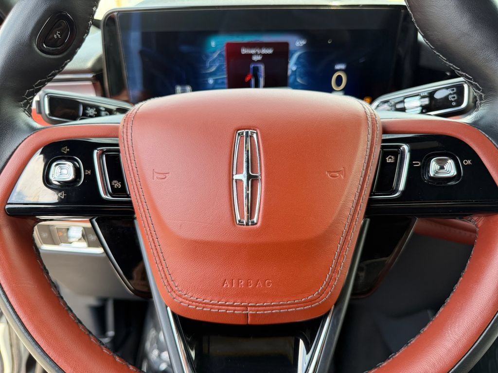 Used 2025 Lincoln Aviator Reserve AWD/4WD image 19