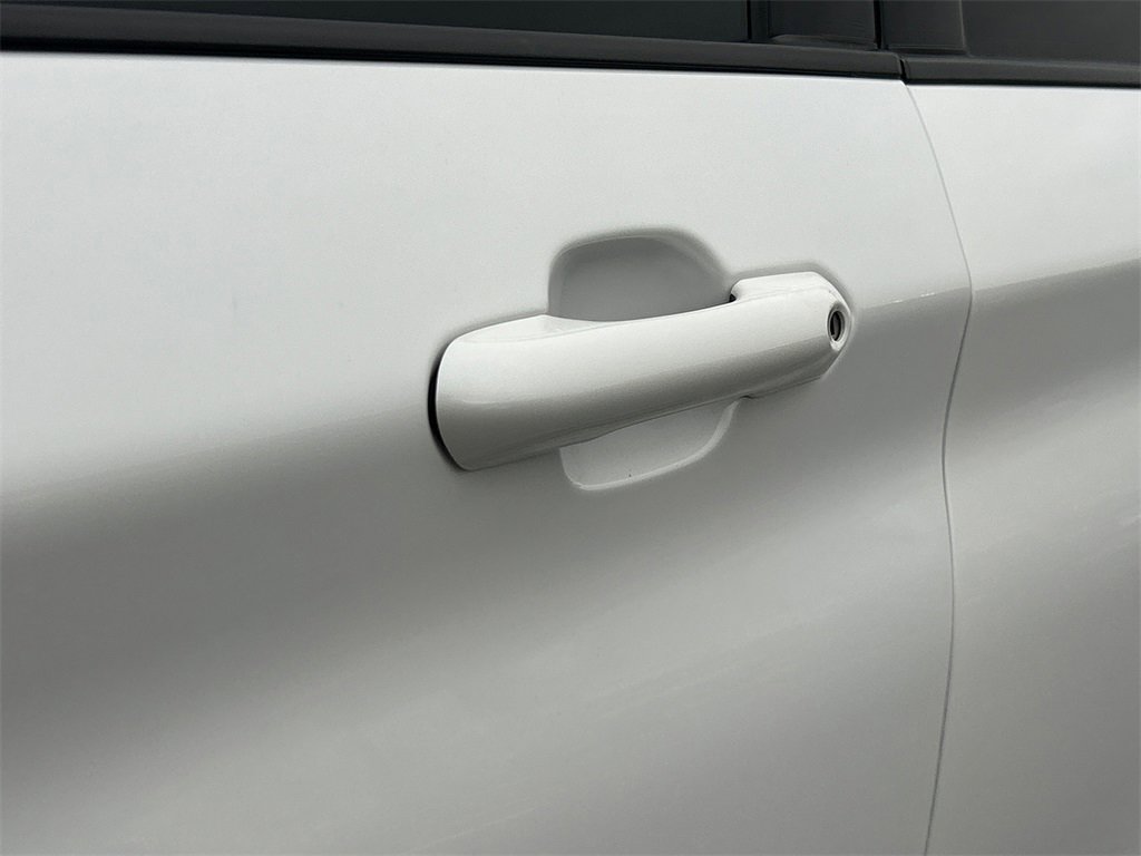 Used 2025 Ford Explorer ST-Line w/ Premium Package image 13