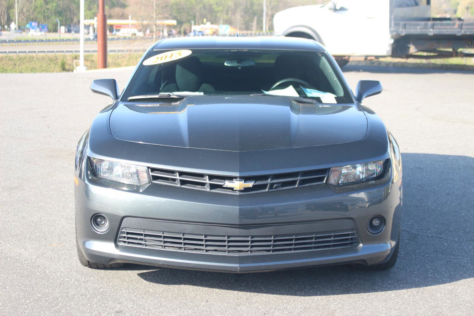 Used 2015 Chevrolet Camaro LT w/ 1LT Preferred Package image 2
