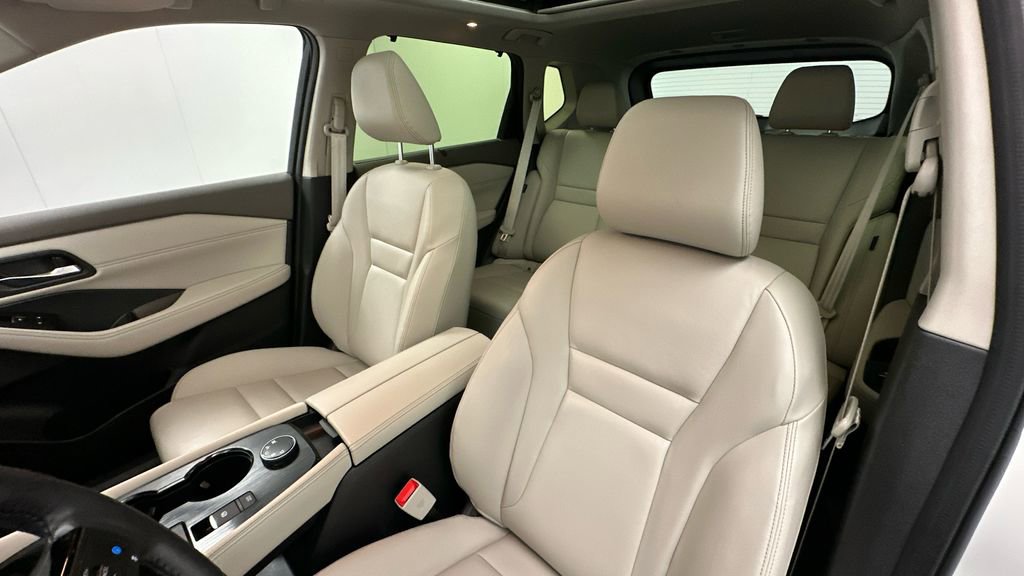 Certified 2023 Nissan Rogue SL w/ SL Premium Package AWD/4WD image 9