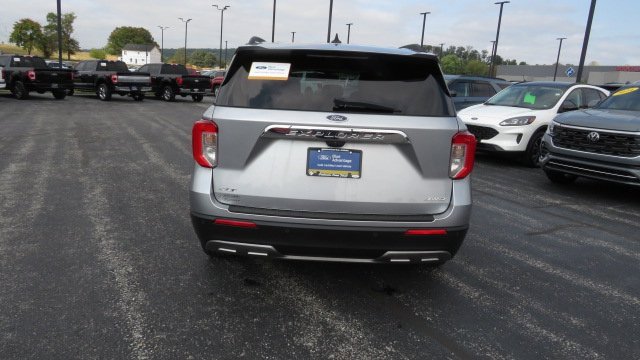 Certified 2022 Ford Explorer XLT w/ Equipment Group 202A image 15