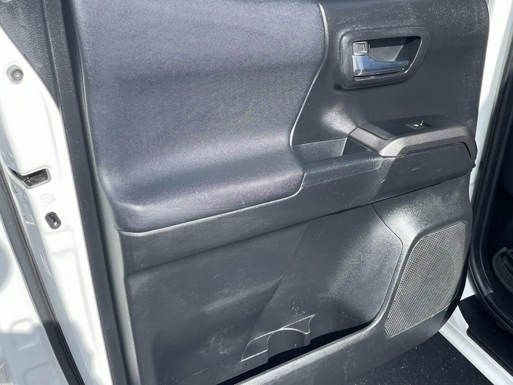 Used 2021 Toyota Tacoma TRD Off-Road w/ Technology Package image 20