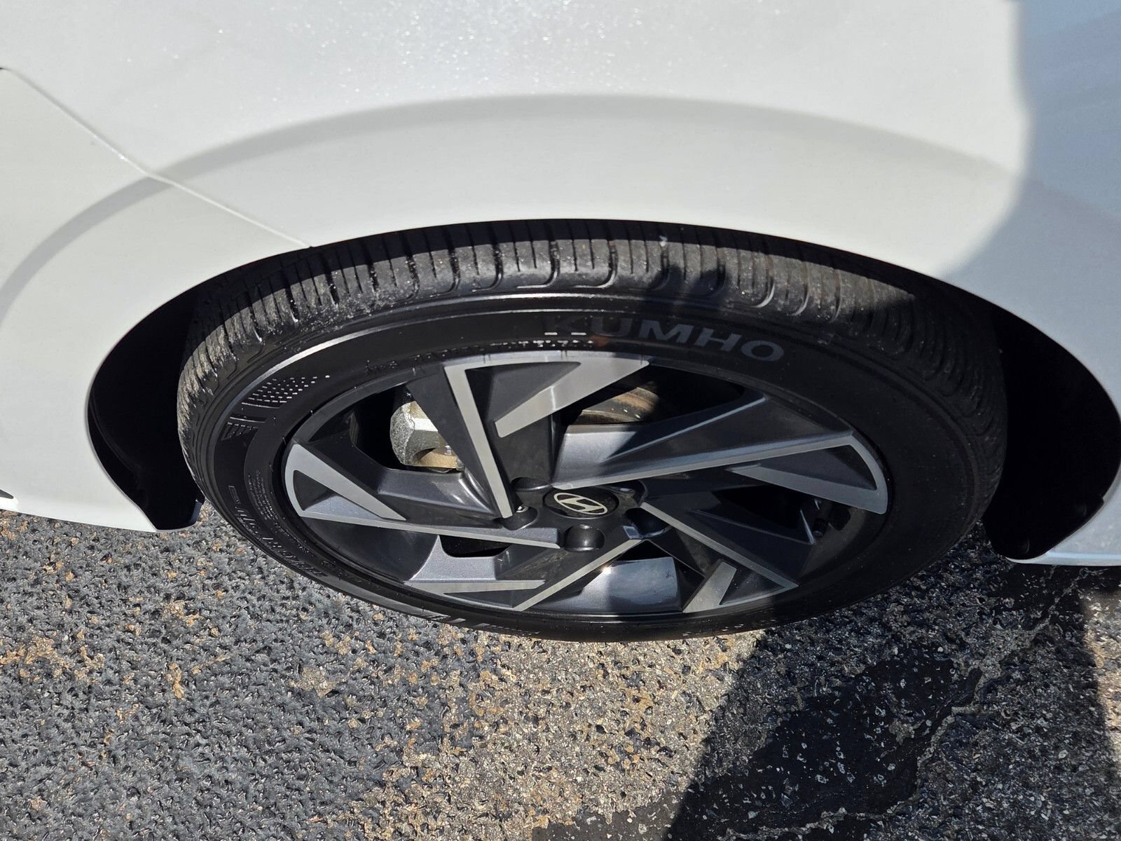 Certified 2025 Hyundai Elantra Sport FWD image 15